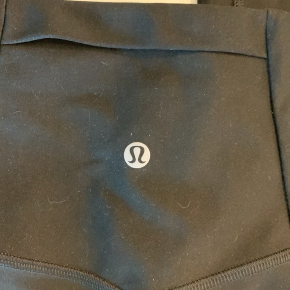 Lululemon Mapped out High Rise tight 28โ-black with orange/res camo-size 4 - Picture 9 of 16